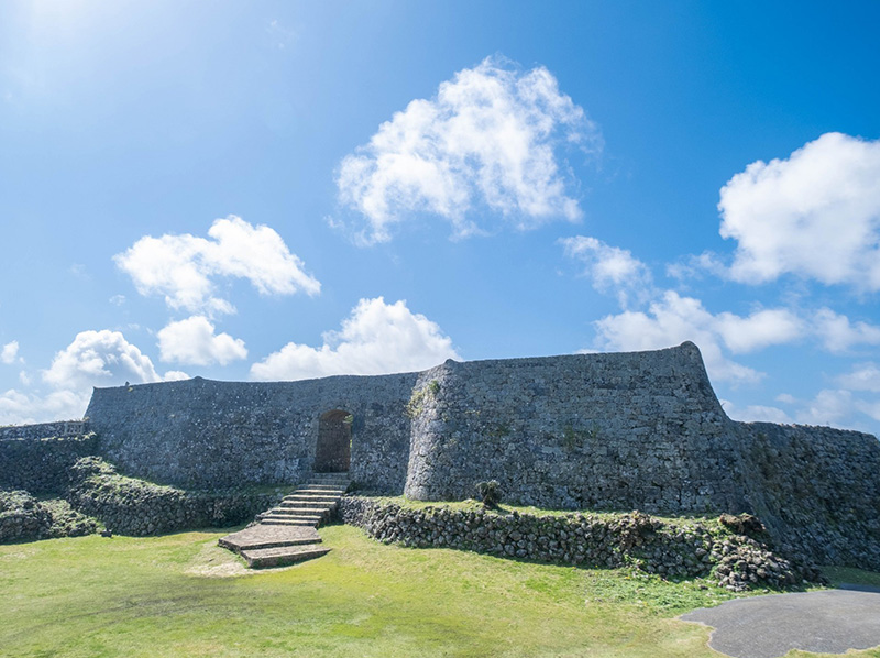 世界遺産「中城城跡」巡りとラップアップゆんたく