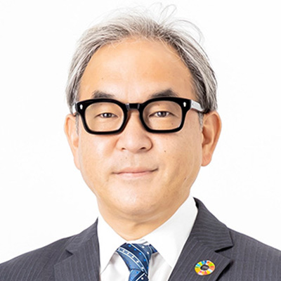 足立 光